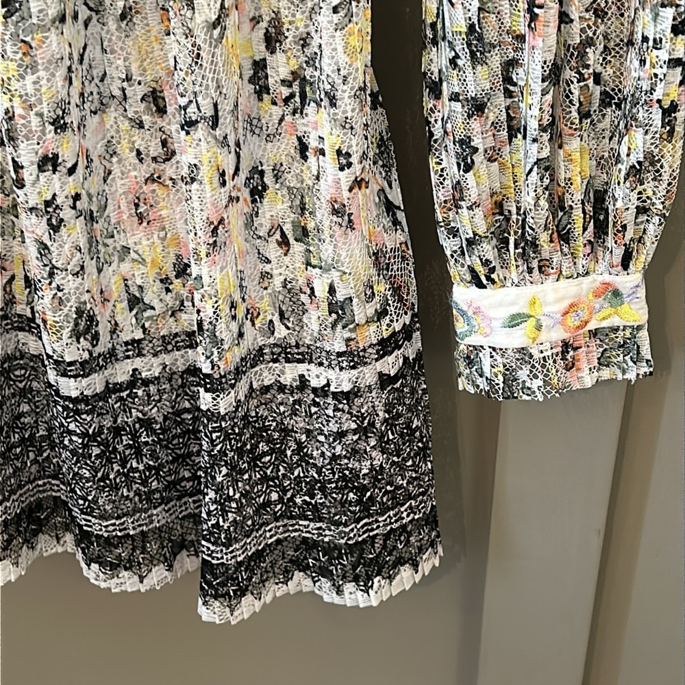 Free People Cherry Blossom Dress Embroidered Lace Long Sleeve Pleated Size 2 - Picture 8 of 13